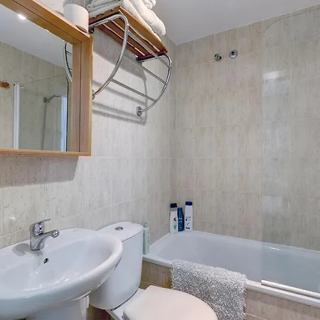 Amplio Apartamento Calahonda. *