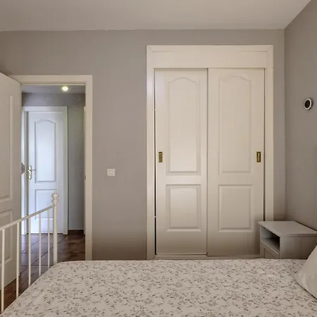 Amplio Apartamento Calahonda. Apartment *